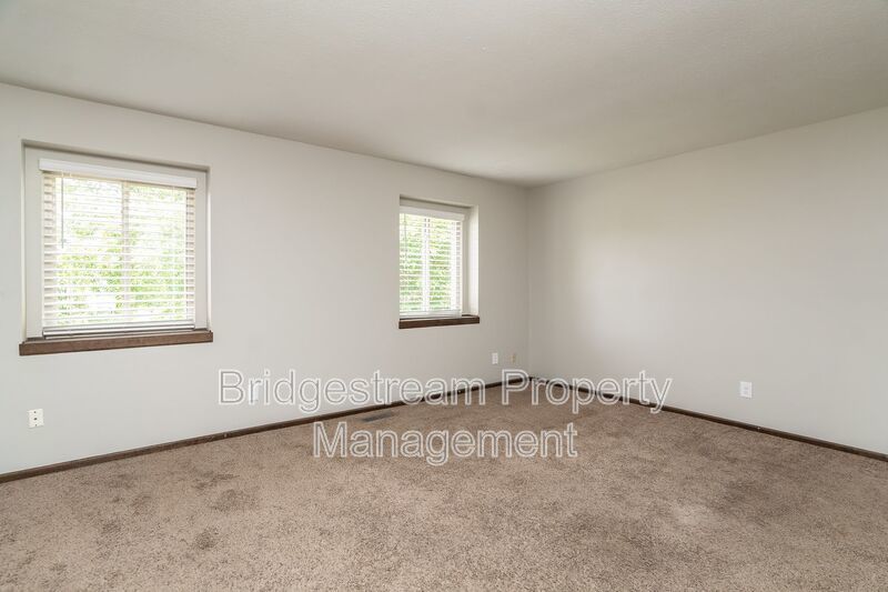 Cozy 3 Bedroom, 2.5 Bath Townhome Now Available property image
