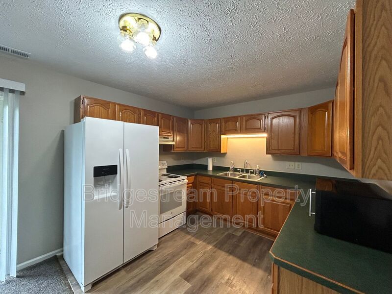 Move in Special -$1,000 credit at Move in - Cozy 3 Bed, 1 Bath Home Coming Soon property image