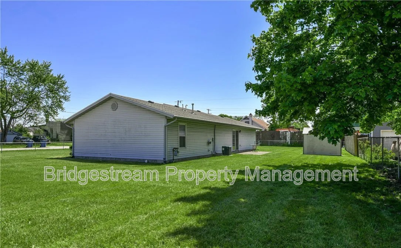 Move in Special -$1,000 credit at Move in - Cozy 3 Bed, 1 Bath Home Coming Soon property image