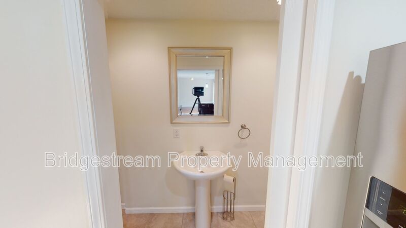 Beautiful 3 Bed, 2.5 Bath with 2 car attached garage in Fairborn property image