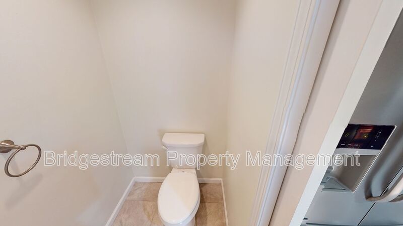 Beautiful 3 Bed, 2.5 Bath with 2 car attached garage in Fairborn property image