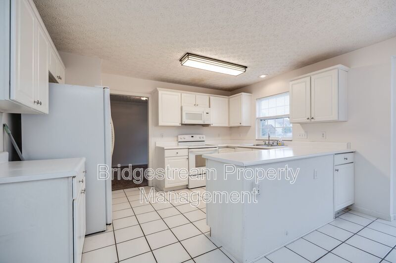 Move in Special! Half Off First Months Rent - Beautiful 4 Bed, 4 Bath Home property image