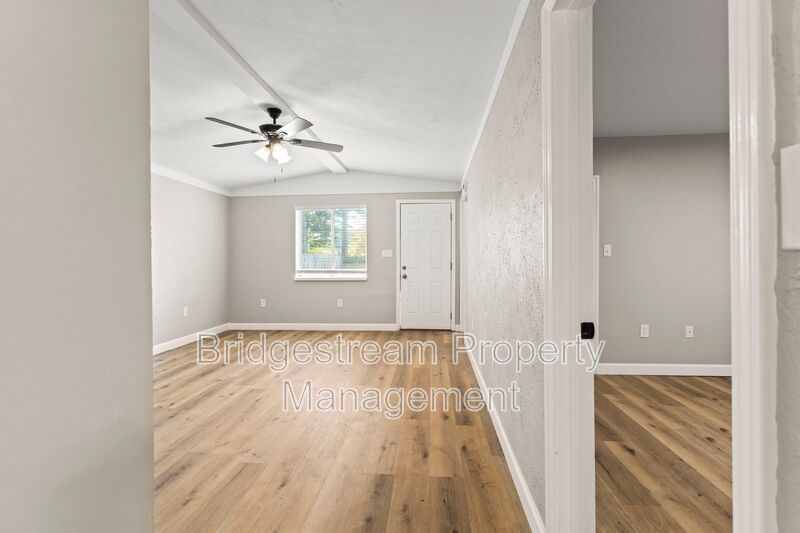 Cozy 3 Bed, 1 Bath Home in Dayton property image