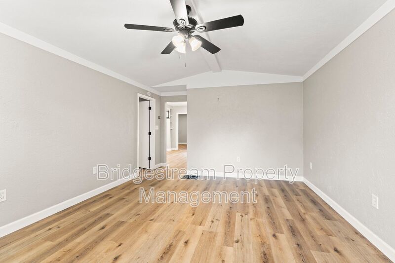 Cozy 3 Bed, 1 Bath Home in Dayton property image