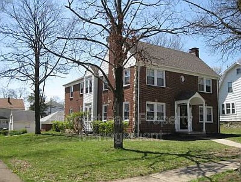 Spacious Upstairs 1 Bed, 1 Bath Apartment in Northwest Dayton property image