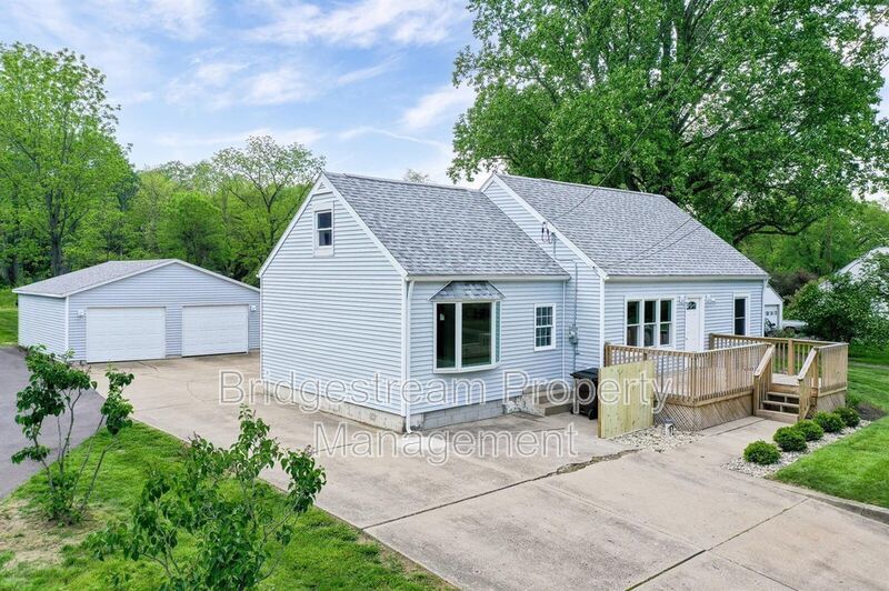 Cozy 4 Bed, 1.5 Bath Home Now Available property image