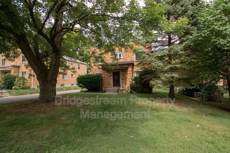 Cozy 1 Bed, 1 Bath Apartment in Kettering with Covered Carport property image