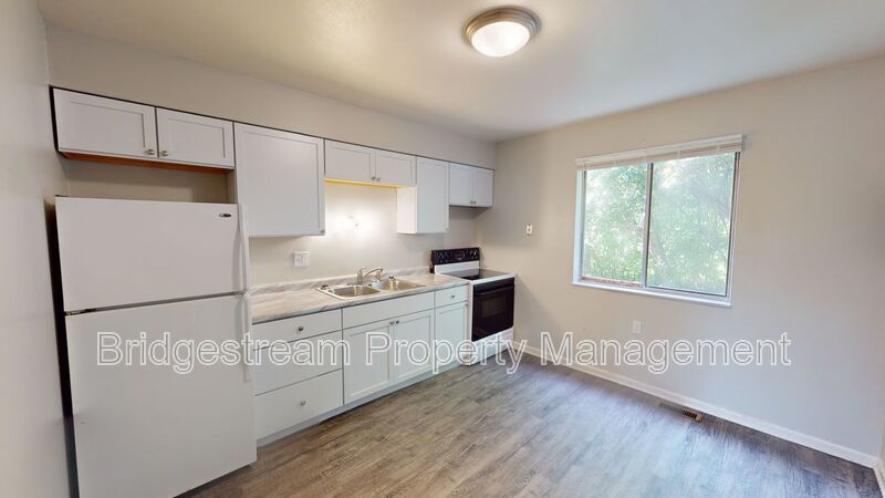 Updated Downstairs 2 Bed, 1 Bath Unit in Clayton property image