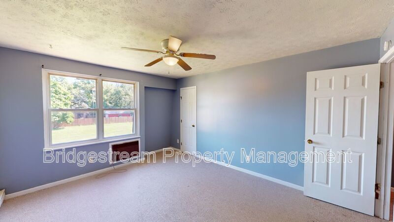 Cozy 1 Bed, 1 Bath Unit in Springfield property image