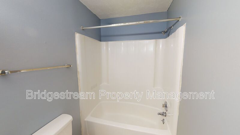 Cozy 1 Bed, 1 Bath Unit in Springfield property image
