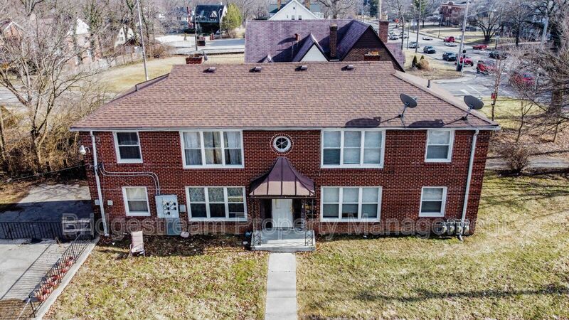 Ground Floor 2 Bed, 1 Bath Unit in Northwest Dayton property image