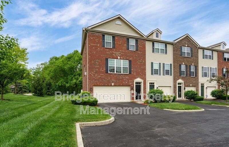 Luxury 3-bedroom 3.5 bath Townhouse near Austin Landing property image