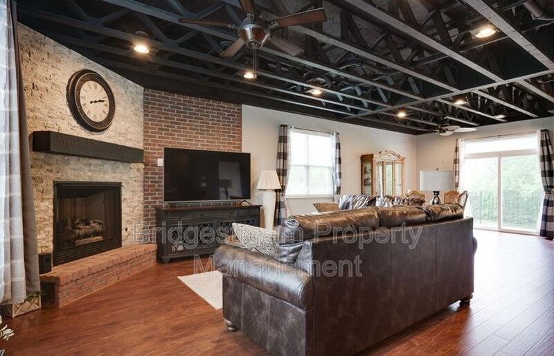 Luxury 3-bedroom 3.5 bath Townhouse near Austin Landing property image