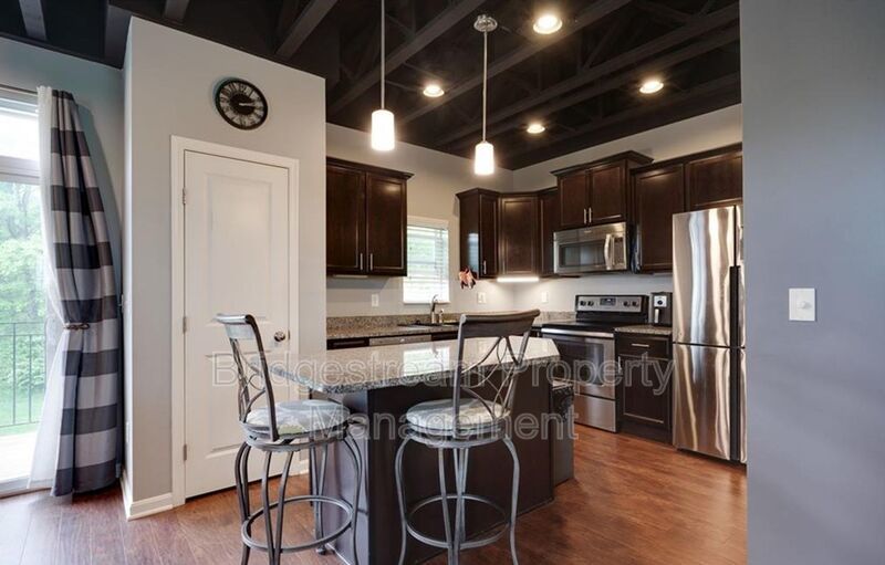 Luxury 3-bedroom 3.5 bath Townhouse near Austin Landing property image
