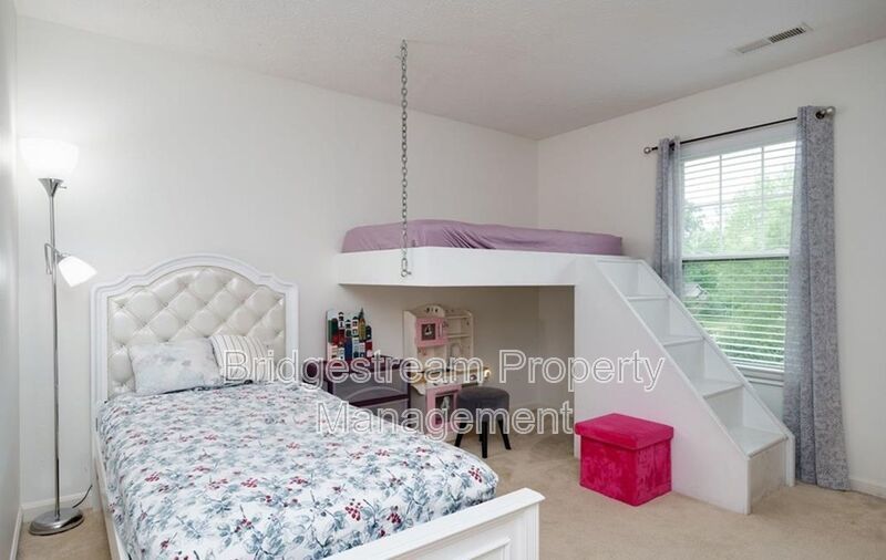 Luxury 3-bedroom 3.5 bath Townhouse near Austin Landing property image