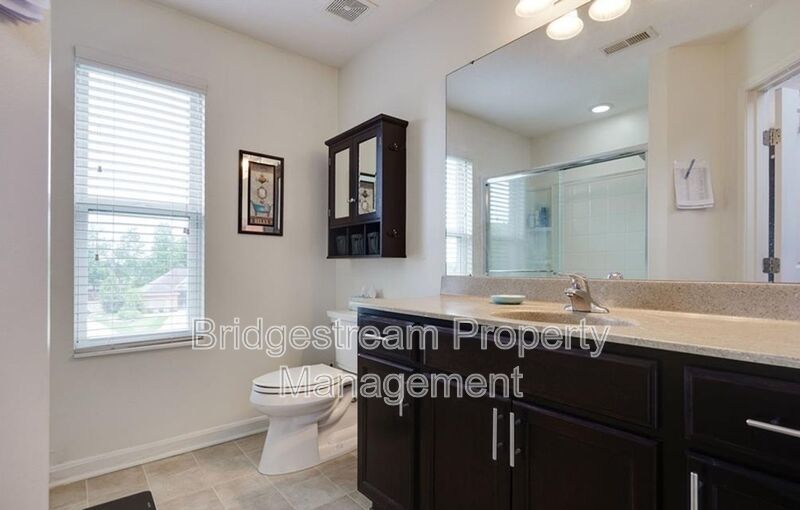 Luxury 3-bedroom 3.5 bath Townhouse near Austin Landing property image