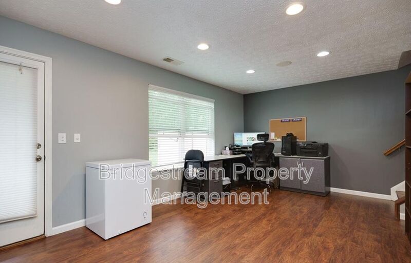 Luxury 3-bedroom 3.5 bath Townhouse near Austin Landing property image