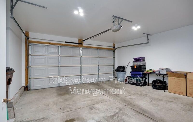 Luxury 3-bedroom 3.5 bath Townhouse near Austin Landing property image