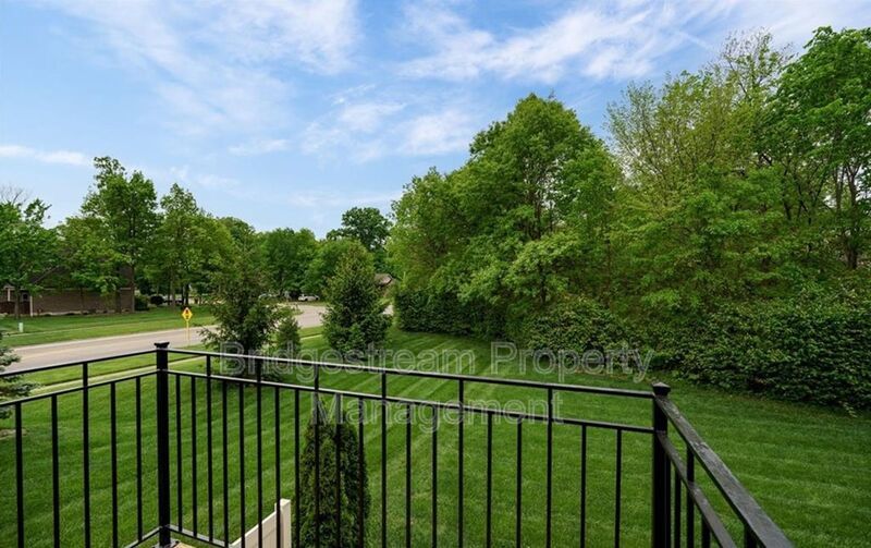 Luxury 3-bedroom 3.5 bath Townhouse near Austin Landing property image