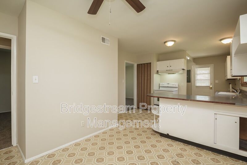 Cozy 3 Bed, 1 Bath Ranch Style Home in Fairborn property image