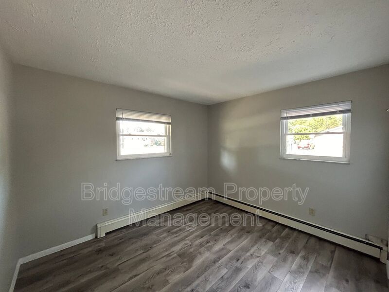 Cozy 2 Bed, 1 Bath Ranch Style Unit in Germantown property image