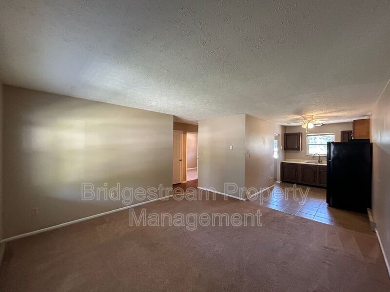 Cozy 2 Bed, 1 Bath Ranch Style Unit in Germantown property image