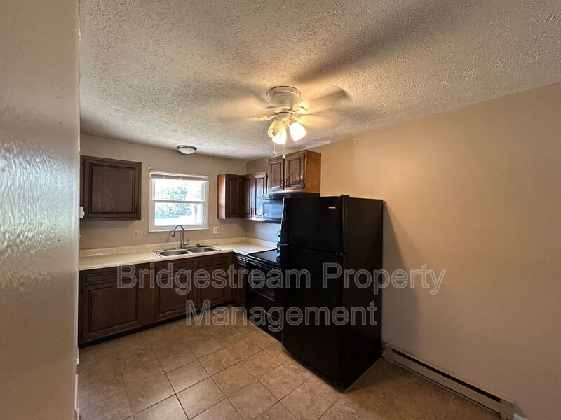 Cozy 2 Bed, 1 Bath Ranch Style Unit in Germantown property image