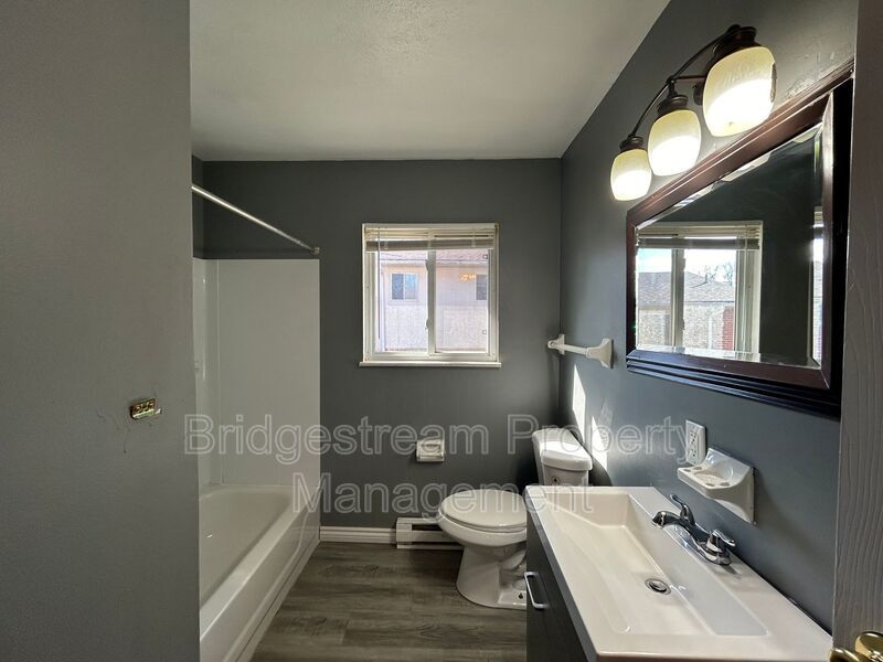 Cozy 3-Bedroom, 1-Bathroom Home for Rent property image