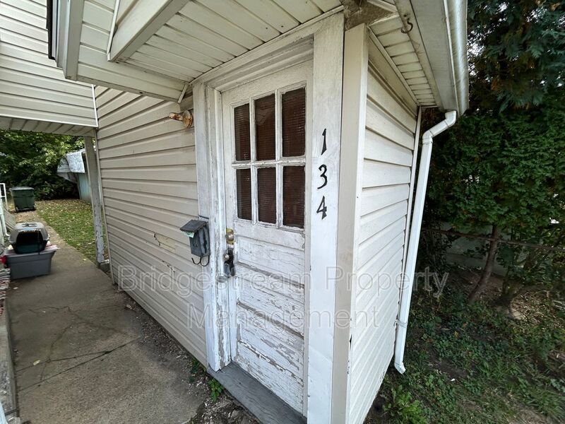 Charming 2 Bed, 1 Bath Apartment property image