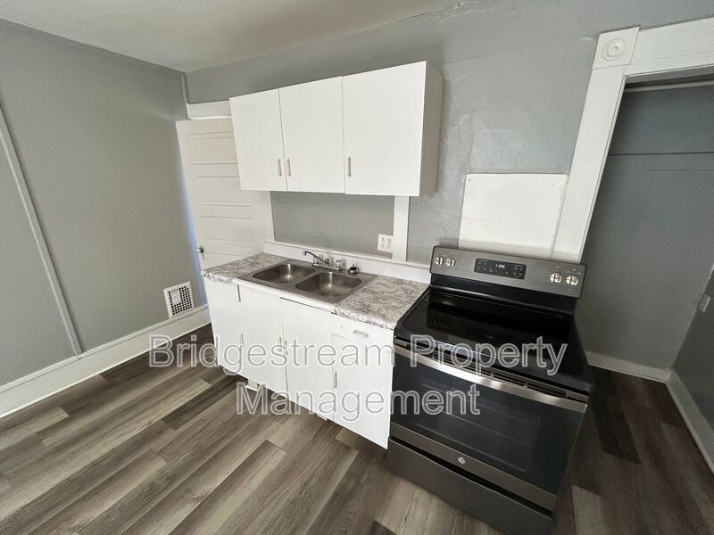 Charming 2 Bed, 1 Bath Apartment property image