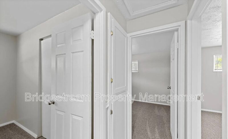 Beautifully Renovated 3 Bed, 2 Bath Home in Huber Heights property image