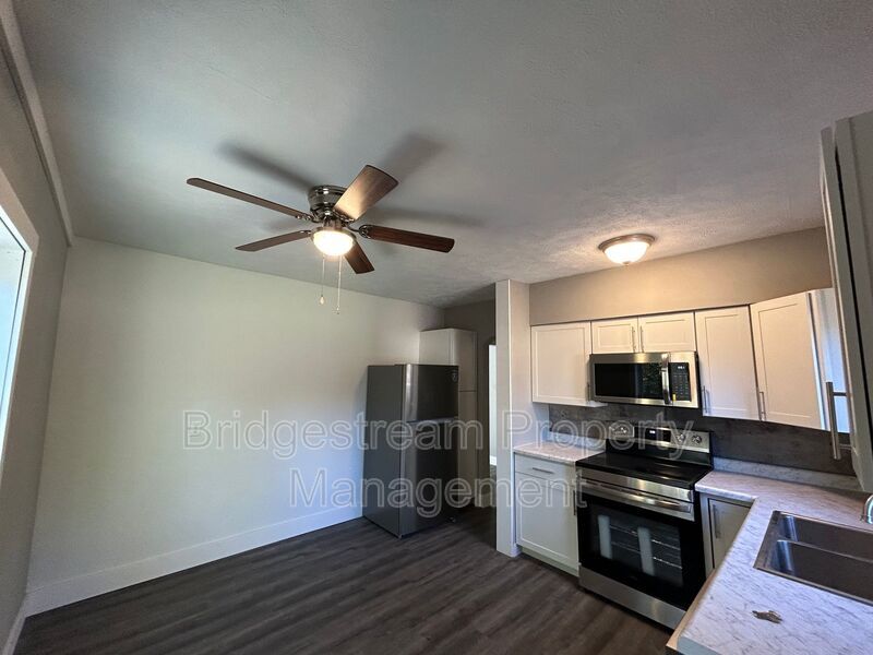 Cozy 4 Bed, 2 Bath Home in Dayton property image