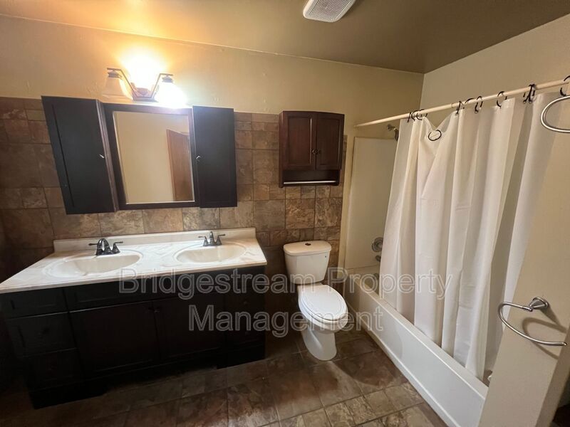 Beautiful 3 Bed, 2 Bath Home in Huber Heights property image