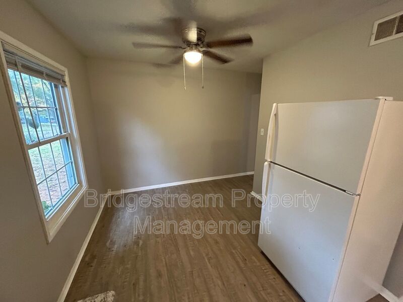 Cozy 3 Bed, 1 Bath Ranch Style Home in Fairborn property image