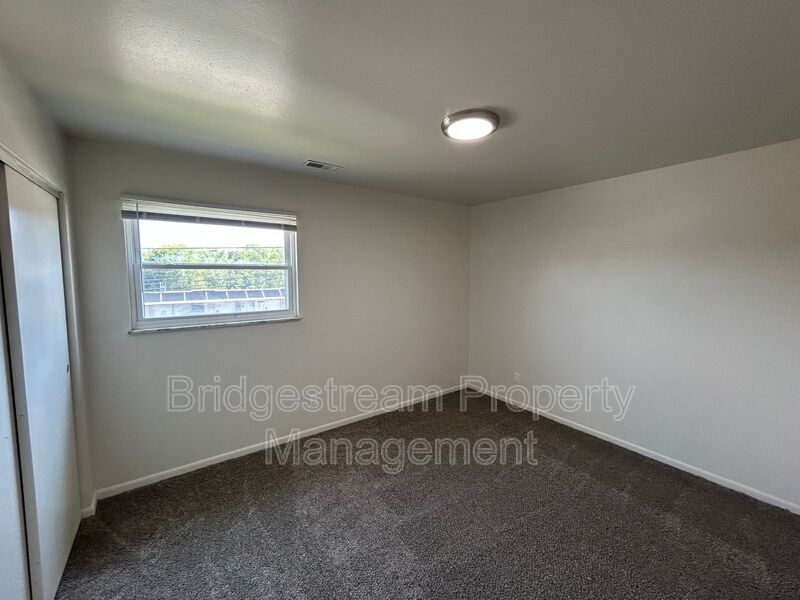 Model Unit-Beautiful 2 Bed, 1 Bath Apartment in Clayton property image