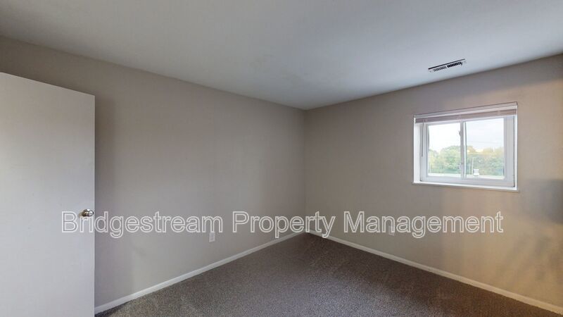 Model Unit-Beautiful 2 Bed, 1 Bath Apartment in Clayton property image