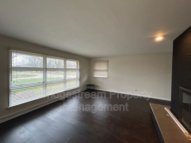 Beautiful 3 Bed, 2.5 Bath Home in Englewood Coming Soon property image