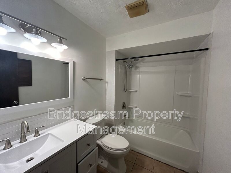 Cozy 2 Bed, 1.5 Bath Townhome in Centerville property image