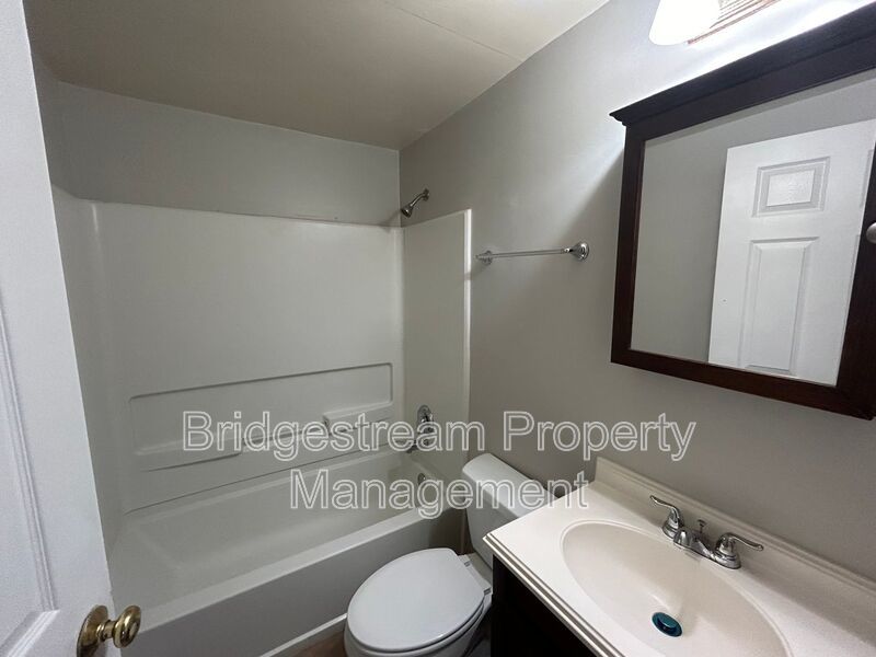 Newly Renovated 2 Bed, 1 Bath Apartment Coming Soon! property image