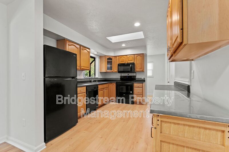 Beautiful 3 Bed, 2 Bath Home in Mason Coming Soon! property image