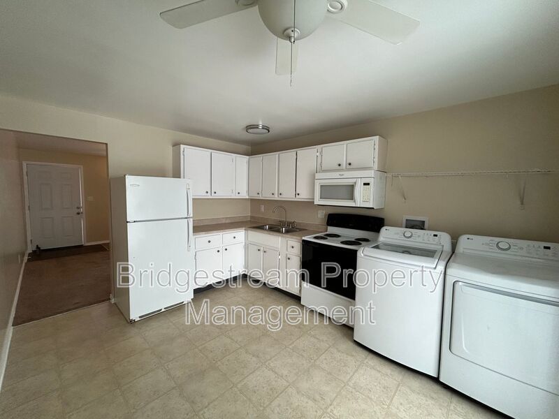 Cozy Ranch Style 2 Bed, 1 Bath Unit in Huber Heights property image