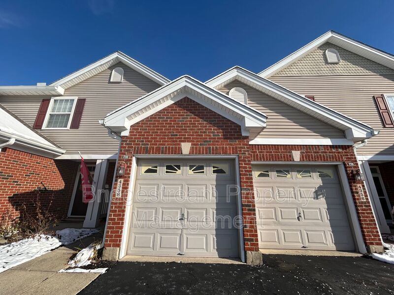 Beautiful 2 Bed, 1.5 Bath Townhome property image