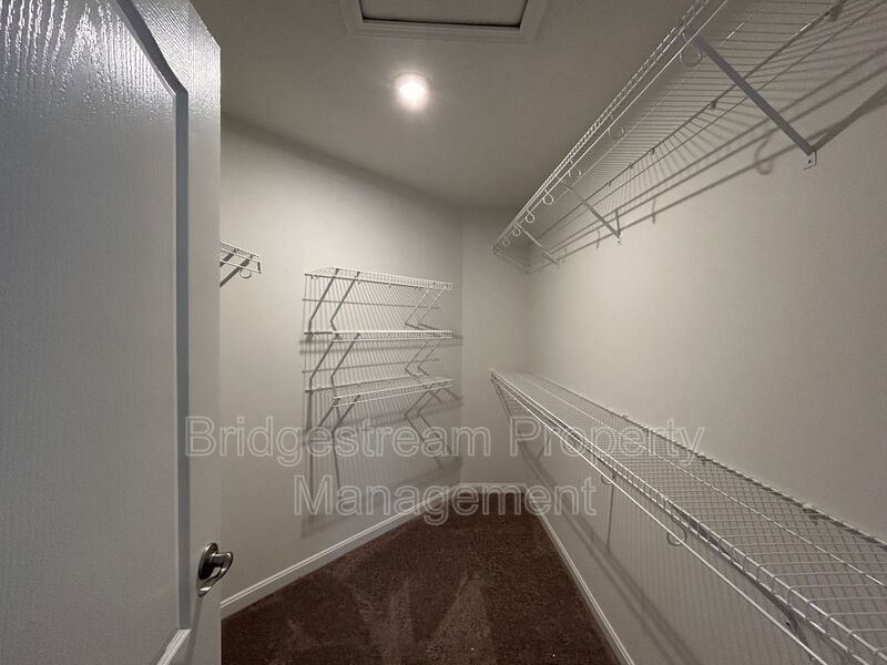 Newly Constructed 2 Bed, 2 Bath Condo in Beavercreek property image