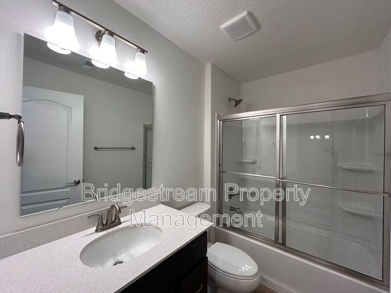 Newly Constructed 2 Bed, 2 Bath Condo in Beavercreek property image