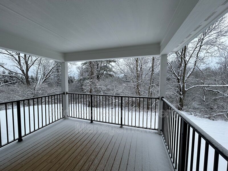 Newly Constructed 2 Bed, 2 Bath Condo in Beavercreek property image