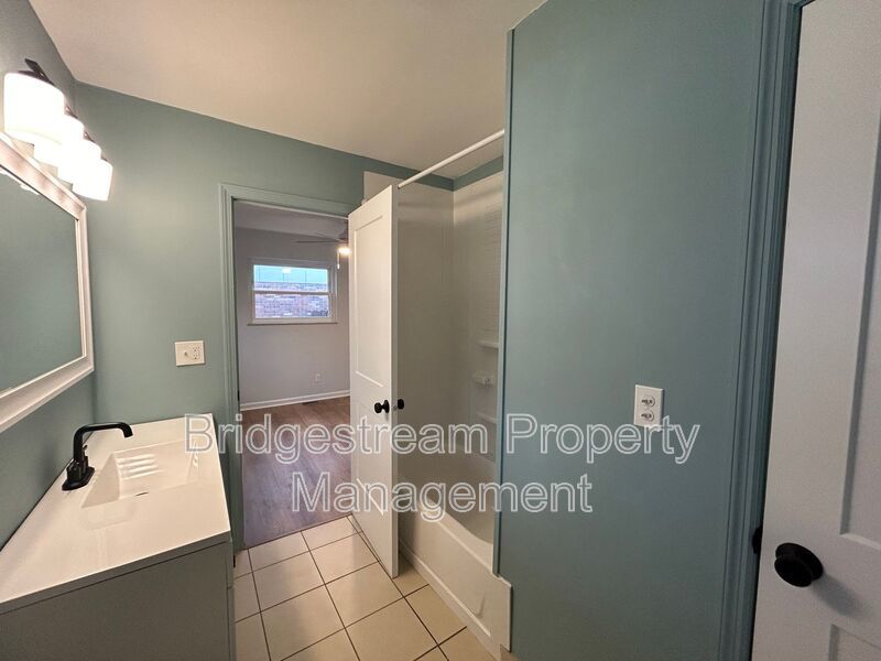 Beautiful 3 Bed, 1.5 Bath Home in East Dayton property image