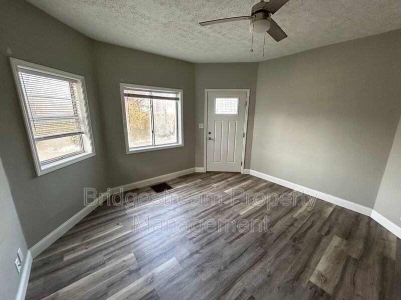 Cozy 1 Bed, 1 Bath Apartment in Xenia property image