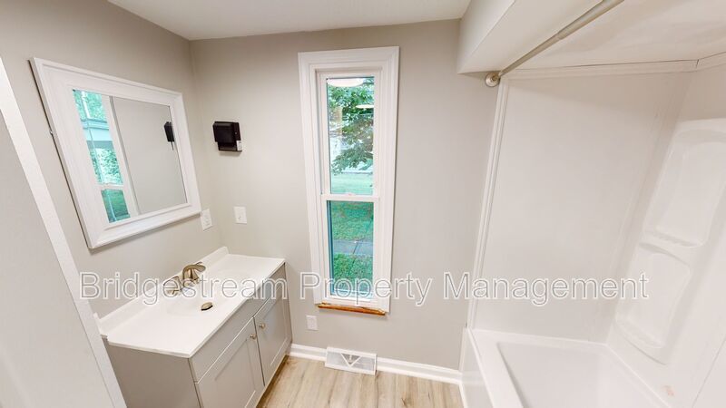 Newly Renovated 1-Bed, 1-Bath Apartment in Kettering property image