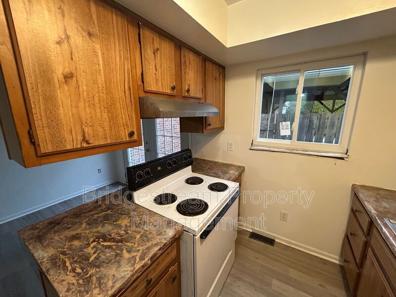 Cozy 2 Bed, 1 Bath Townhome in Vandalia property image