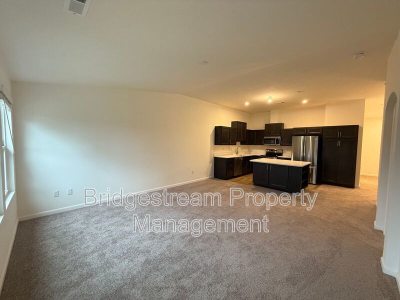 Newly Constructed 2 Bed, 2 Bath Condo in Beavercreek property image